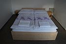 Hotel u Koci&aacute;na - Tř&iacute;lůžkov&yacute; pokoj č.1. Izba