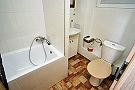IVICA SK, s.r.o. (prevádzkovateľ Apart Hotel VILLAS IVICA)  - Studio ROMANTIC Záchod