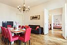 3 spálňový luxusný apartmán v Prahe Obývačka